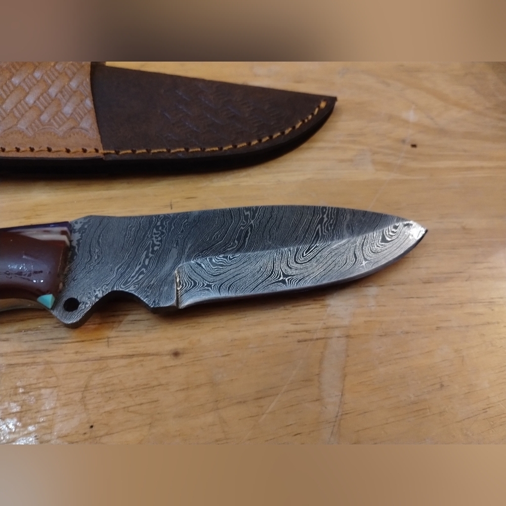 New Mens Damascus Steel Blade Knife with Leather Sheath - Picture 9 of 9